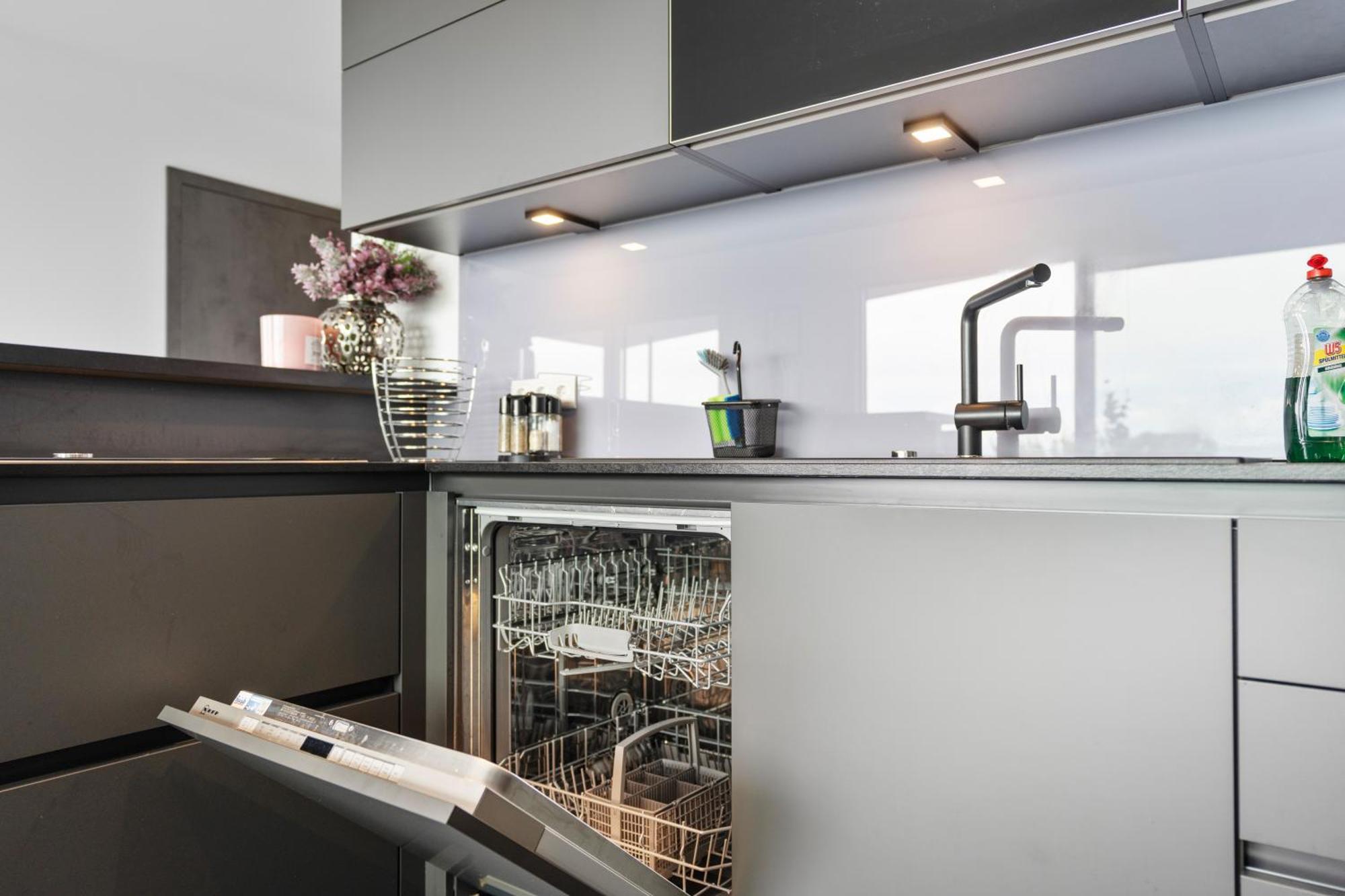 Anytime - Penthouse Mit Terrasse Und Bergsicht Lägenhet FDH Exteriör bild